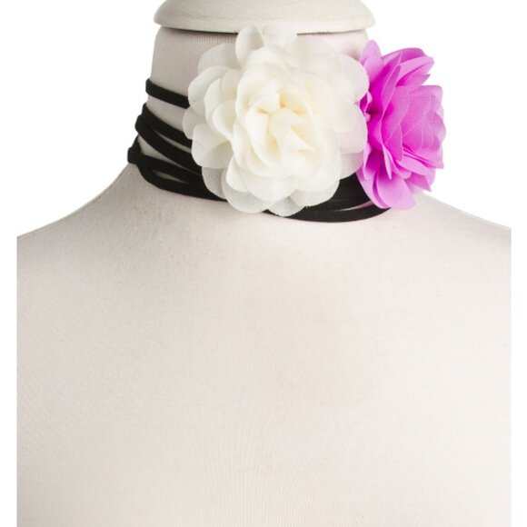 Set Of 2 Flower Chokers White and Purple - Picture 3 of 3